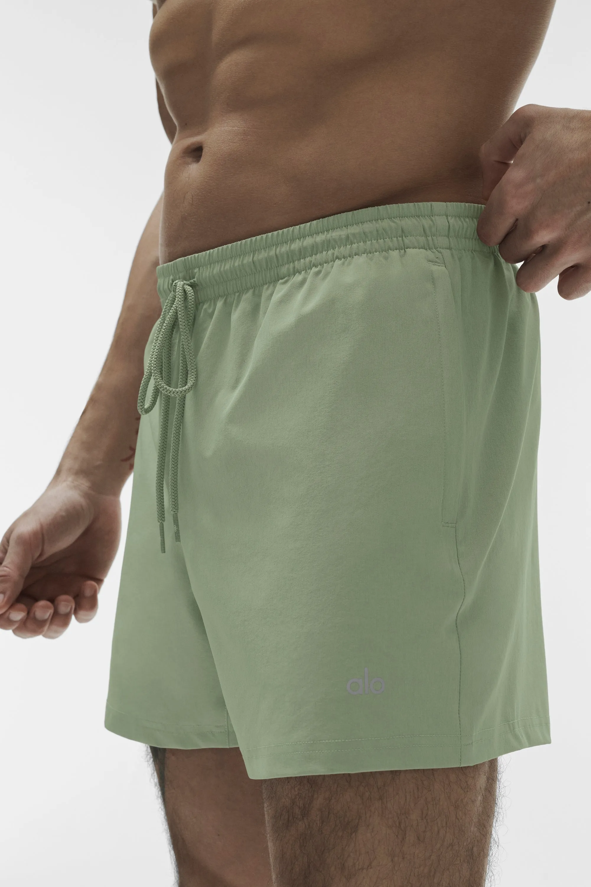 5" Circuit Short - Dune Grass sold by Alo Yoga product image thumbnail 2