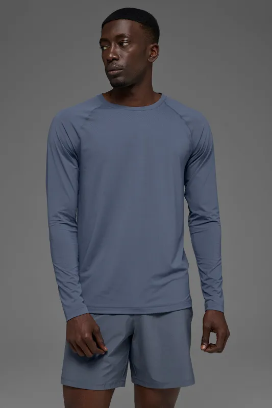 Idol Crewneck Long Sleeve - Bluestone made by Alo Yoga