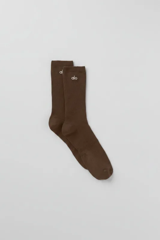 Unisex Half-Crew Understated Sock - Espresso made by Alo Yoga