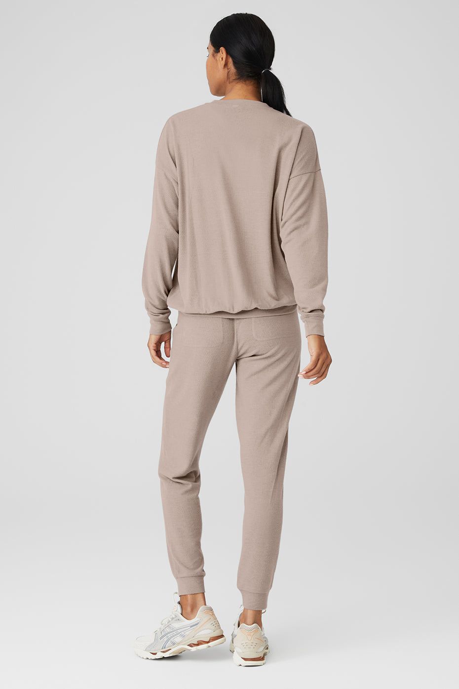 Soho Pullover & Soho Sweatpant Set sold by Alo Yoga product image thumbnail 32