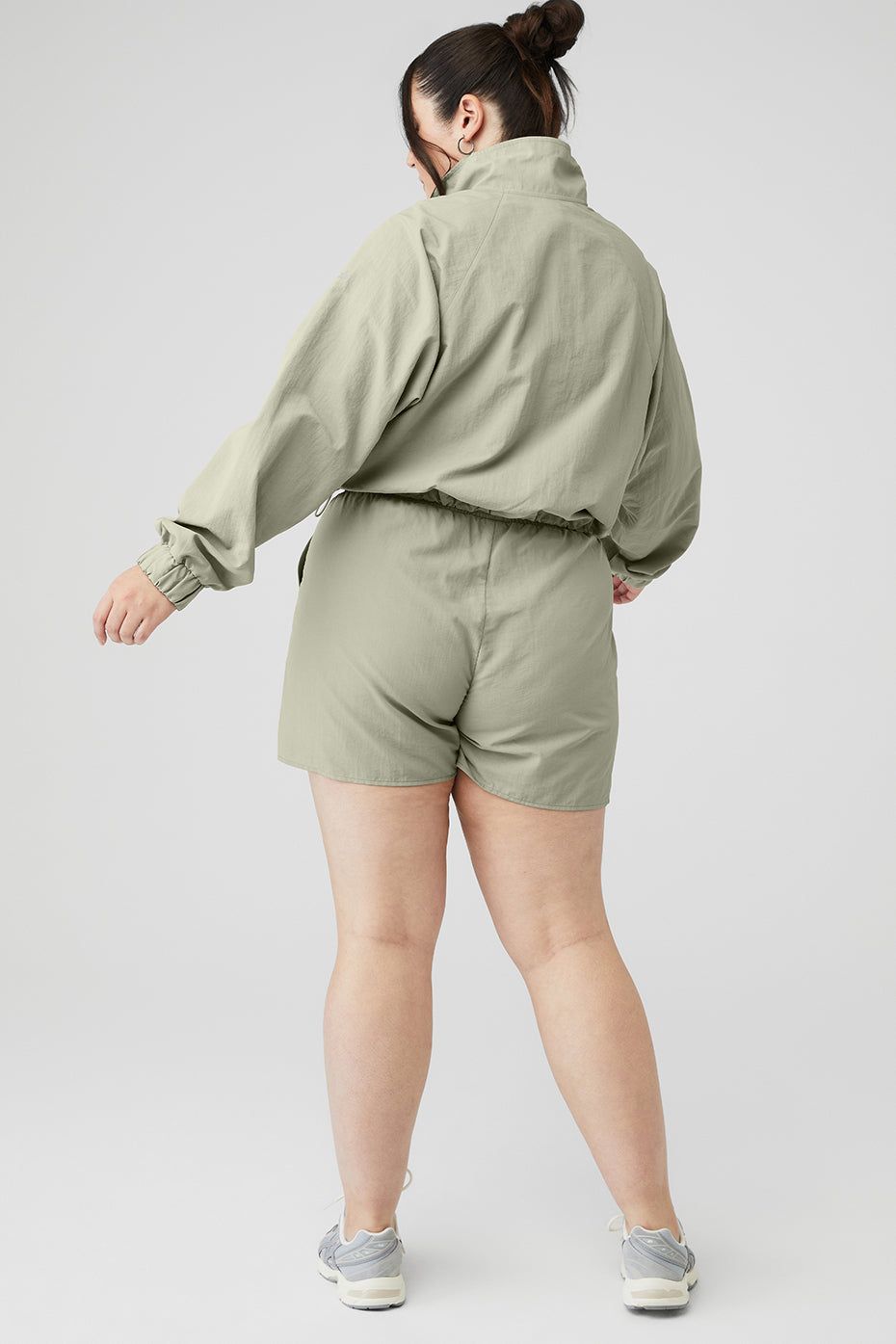 Cropped 1/4 Zip Alumni Pullover & Alumni Short Set sold by Alo Yoga product image thumbnail 31