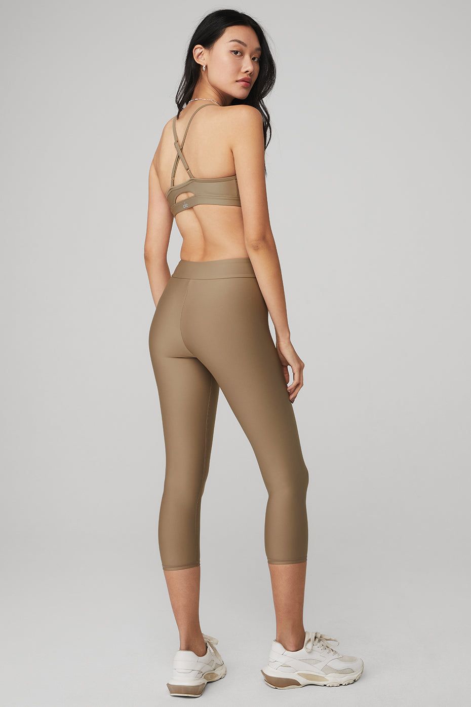 Airlift Intrigue Bra & Airlift High-Waist Conceal-Zip Capri Set - Gravel sold by Alo Yoga product image thumbnail 3