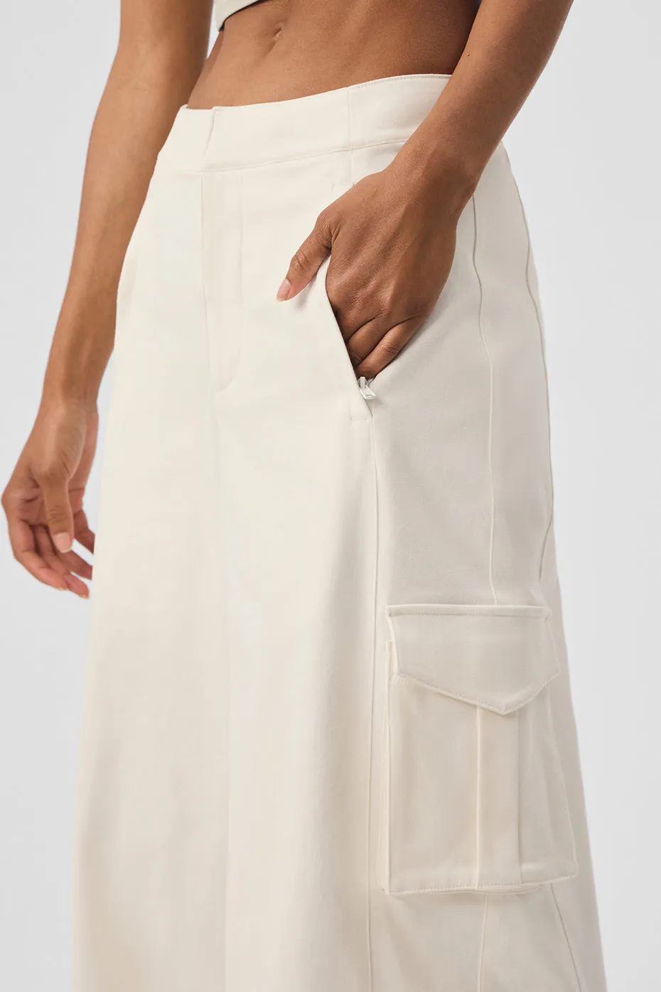 Show Off Cargo Wide Leg Trouser (Regular) - Ivory sold by Alo Yoga product image thumbnail 4
