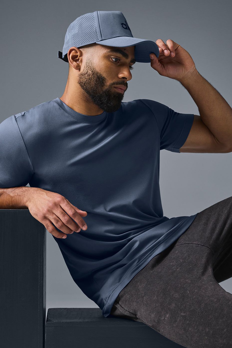 Conquer Reform Crewneck Short Sleeve - Bluestone sold by Alo Yoga product image thumbnail 4