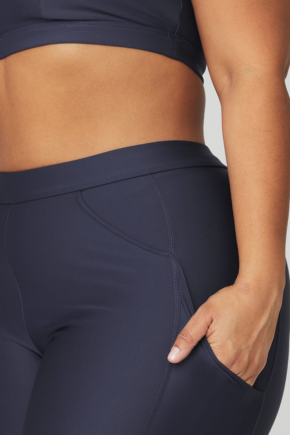 High-Waist Airlift 4 Pocket Utility Legging - True Navy sold by Alo Yoga product image thumbnail 8
