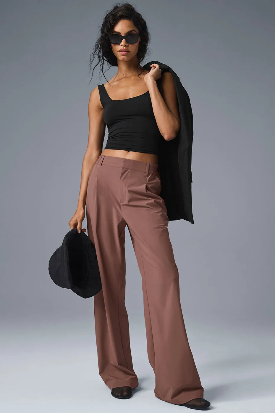 High-Waist Pursuit Trouser (Long) - Chestnut sold by Alo Yoga