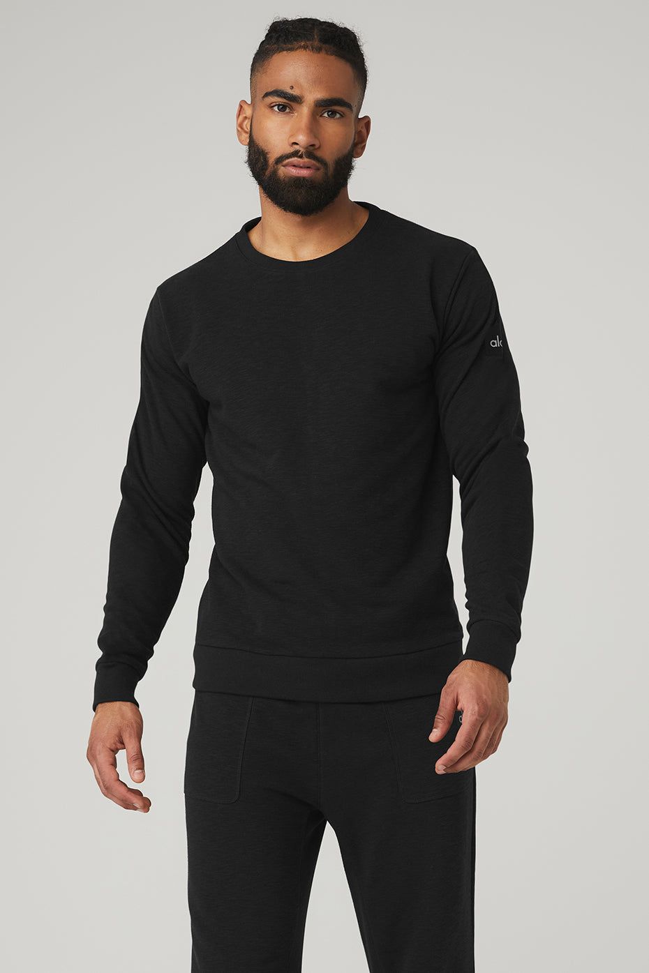 Qualifier Crewneck - Black Slub sold by Alo Yoga