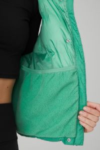 Gold Rush Puffer Vest - Lettuce sold by Alo Yoga