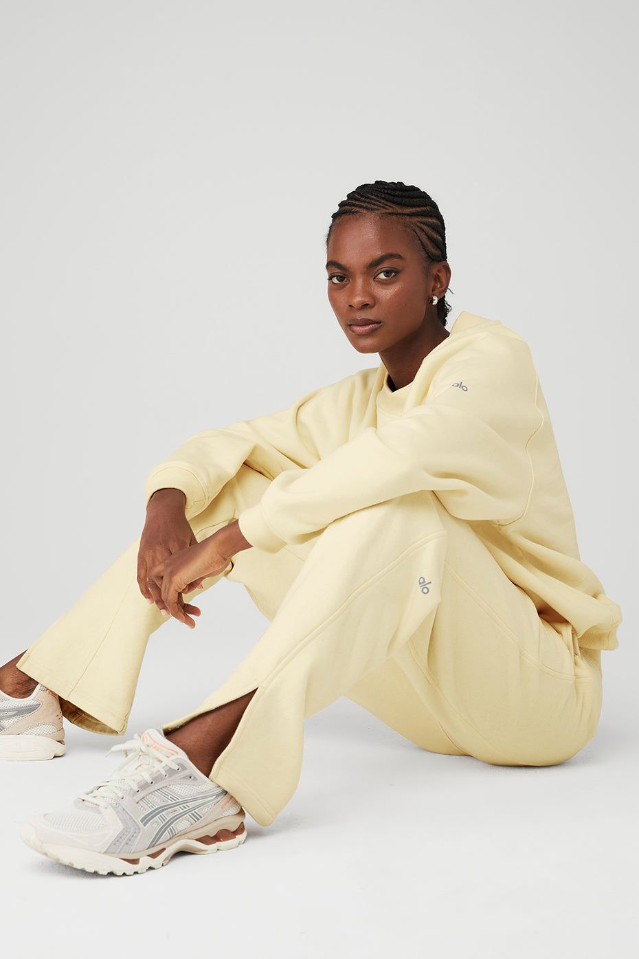 Heavy Weight Free Time Crew Neck Pullover & High-Waist Free Time Straight Leg Sweatpant Set sold by Alo Yoga product image thumbnail 8