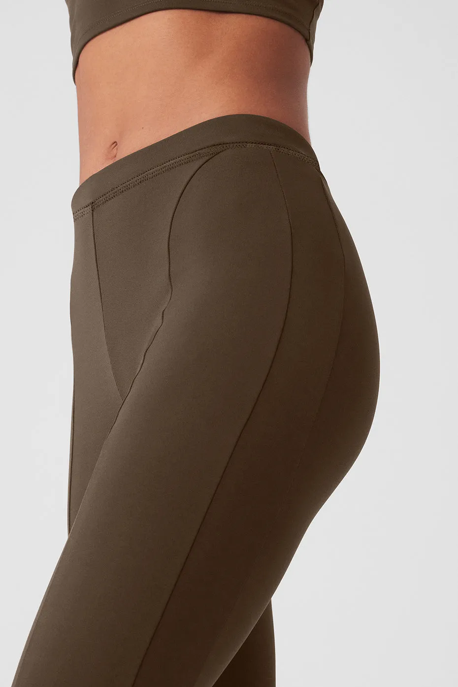 High-Waist 7/8 Zip It Flare Legging - Espresso sold by Alo Yoga product image thumbnail 4