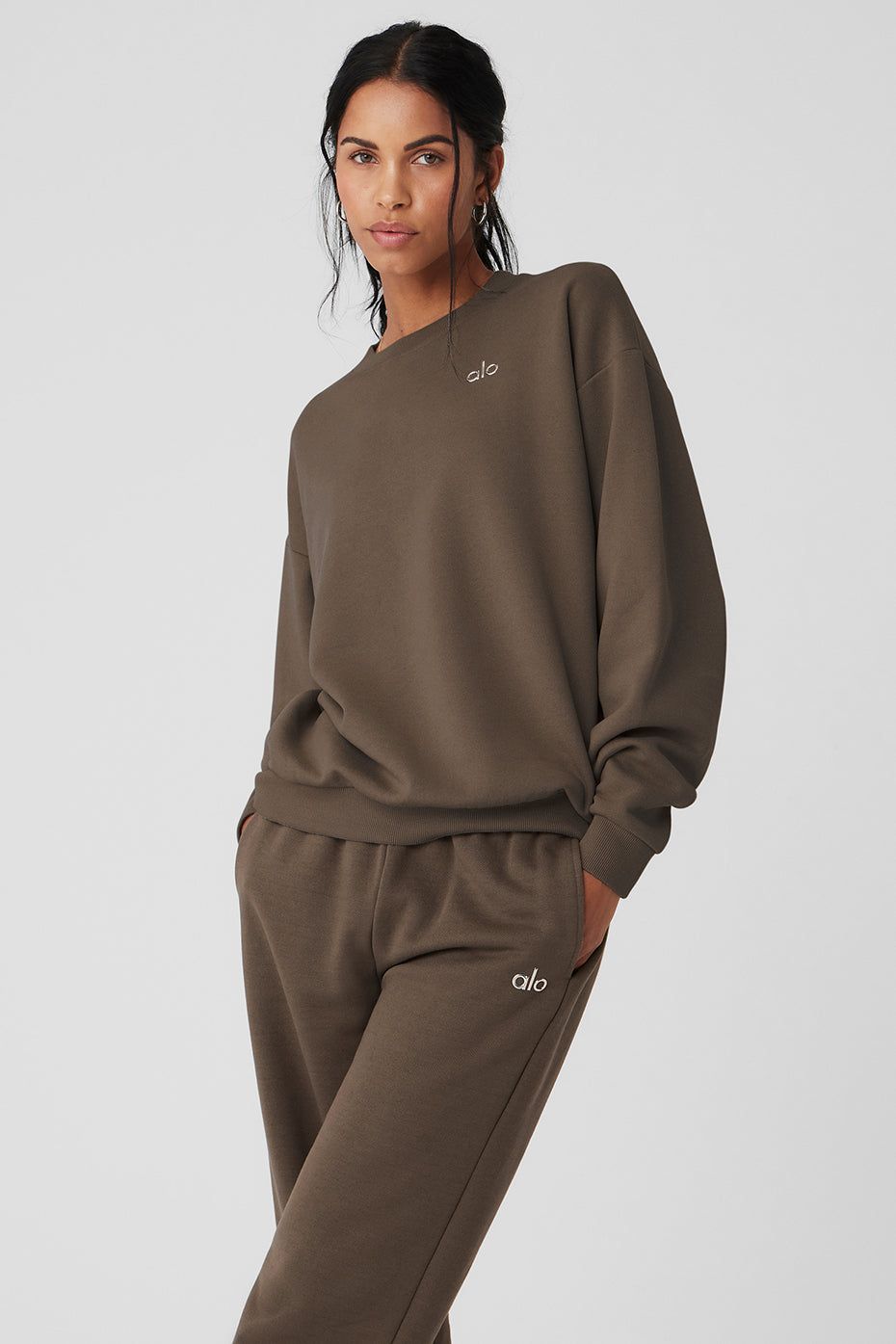 Accolade Crew Neck Pullover - Olive Tree | Parallel