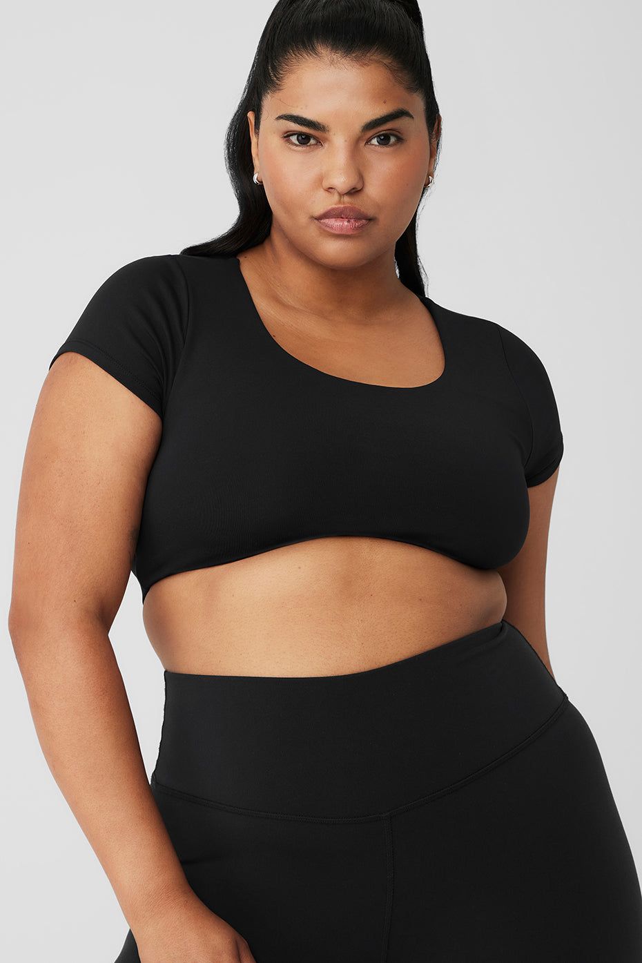 Airbrush Figure Short Sleeve Bra & 5" Airbrush High-Waist Biker Short Set sold by Alo Yoga product image thumbnail 8