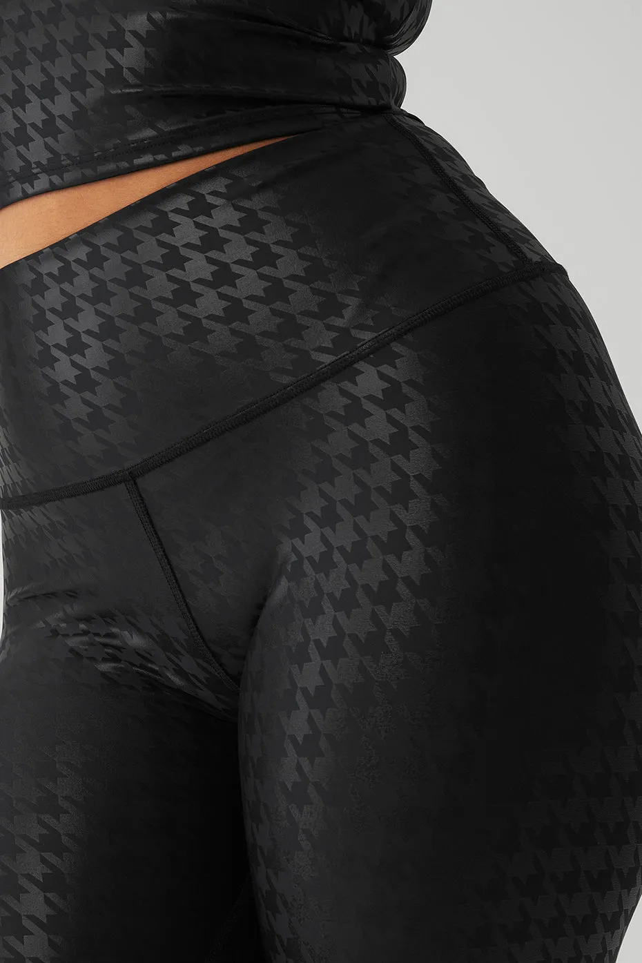 Airlift High-Waist Glimmer Houndstooth Legging - Black sold by Alo Yoga product image thumbnail 4