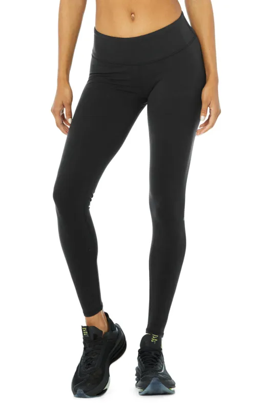 Airbrush Legging - Black made by Alo Yoga