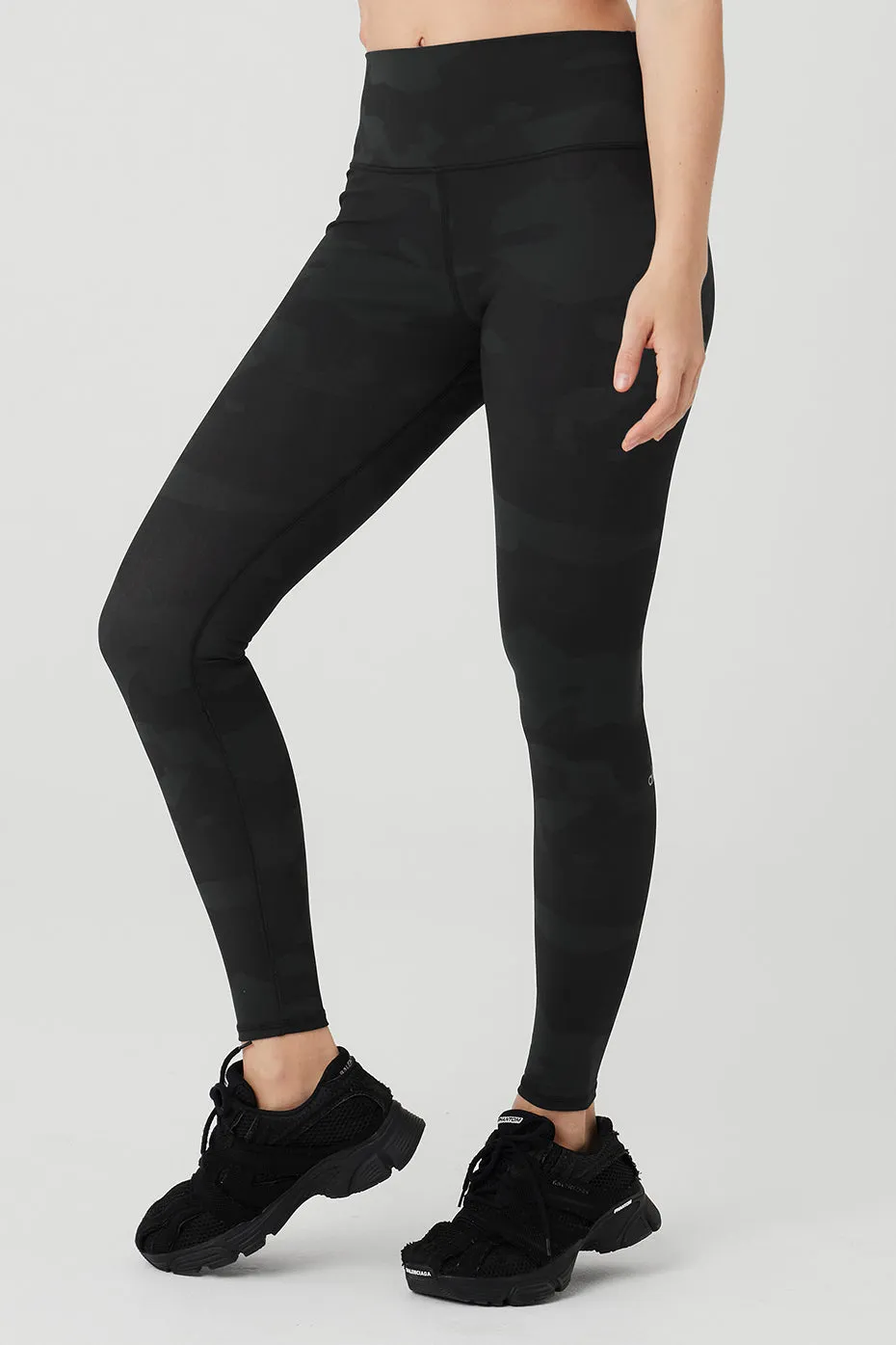 High-Waist Camo Vapor Legging - Black Camouflage sold by Alo Yoga product image thumbnail 3