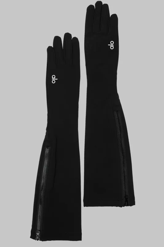 Sleek City Gloves - Black sold by Alo Yoga