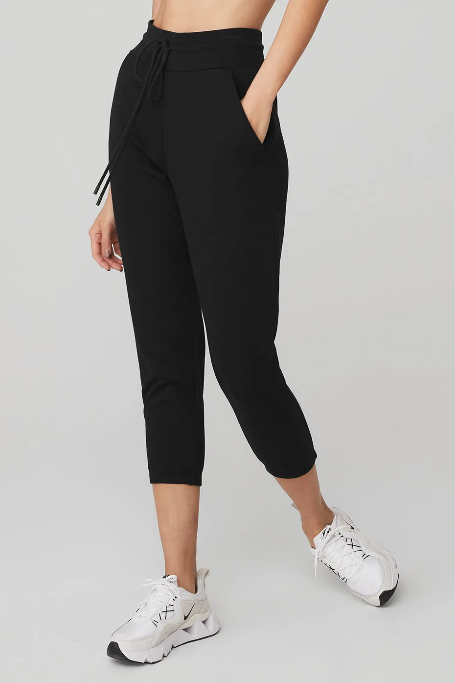 7/8 Easy Sweatpant - Black sold by Alo Yoga