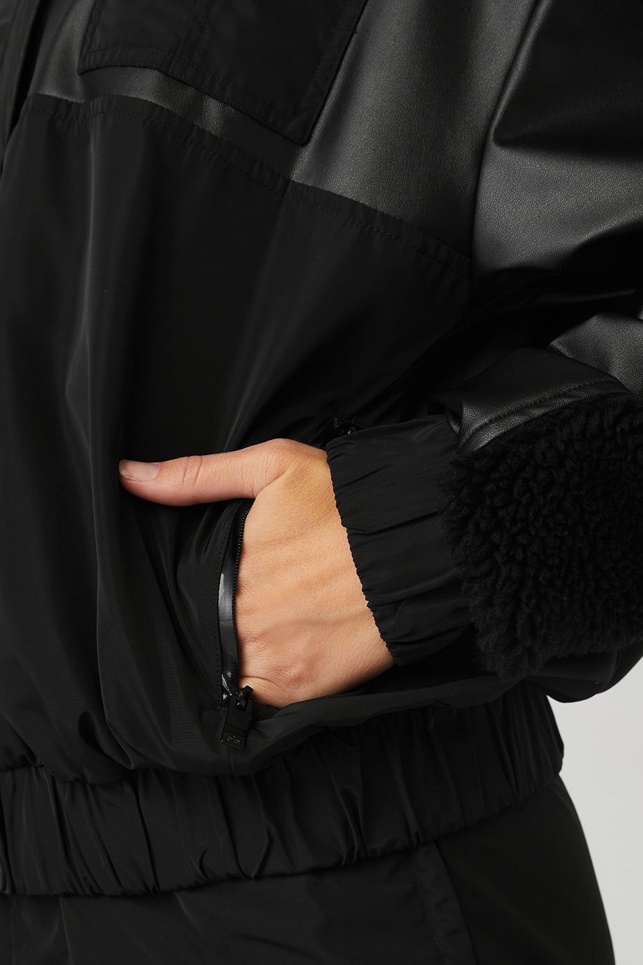 Sherpa Utility Gear Jacket - Black sold by Alo Yoga product image thumbnail 4