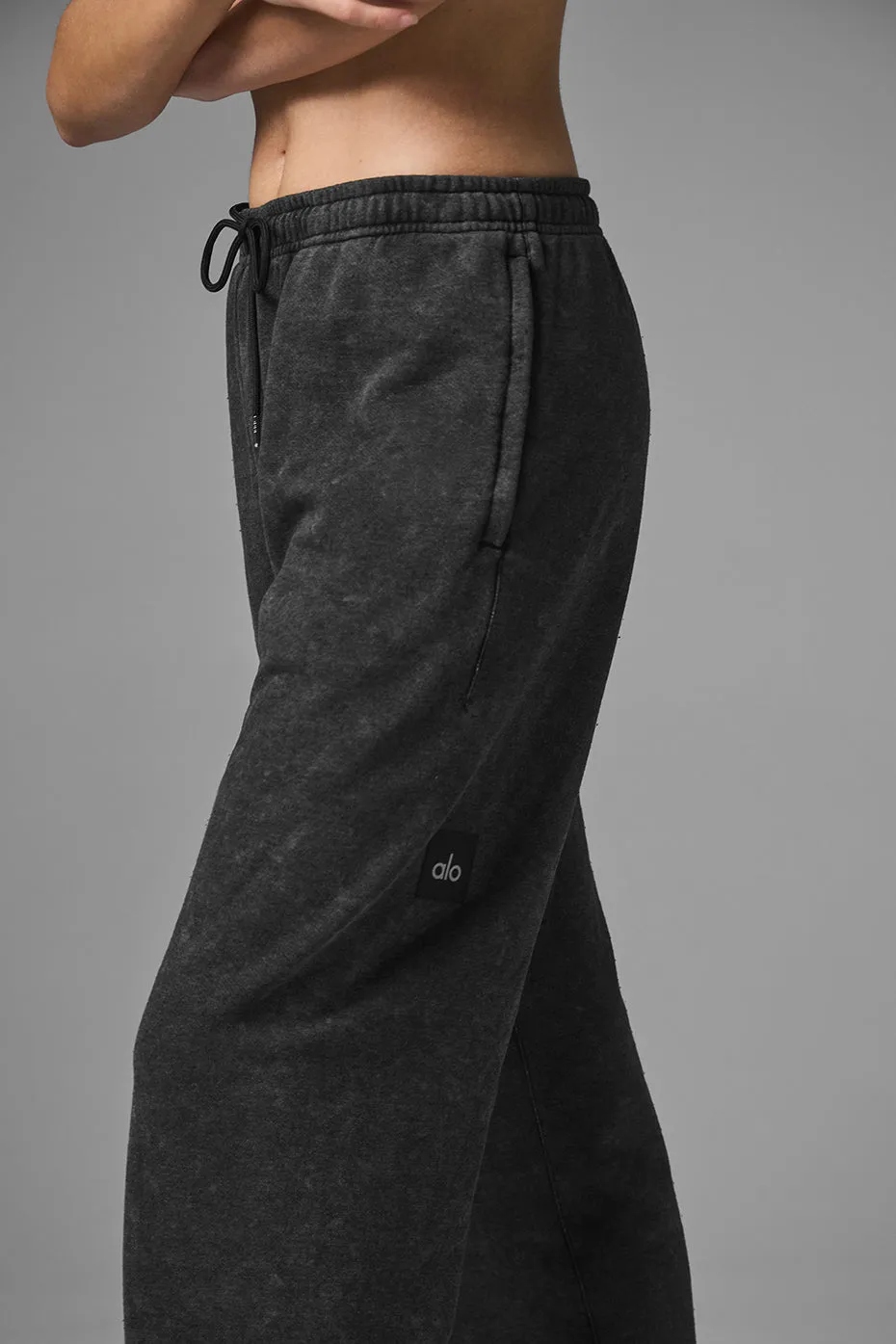 Chill Vintage Wash Sweatpant - Black Wash sold by Alo Yoga product image thumbnail 3