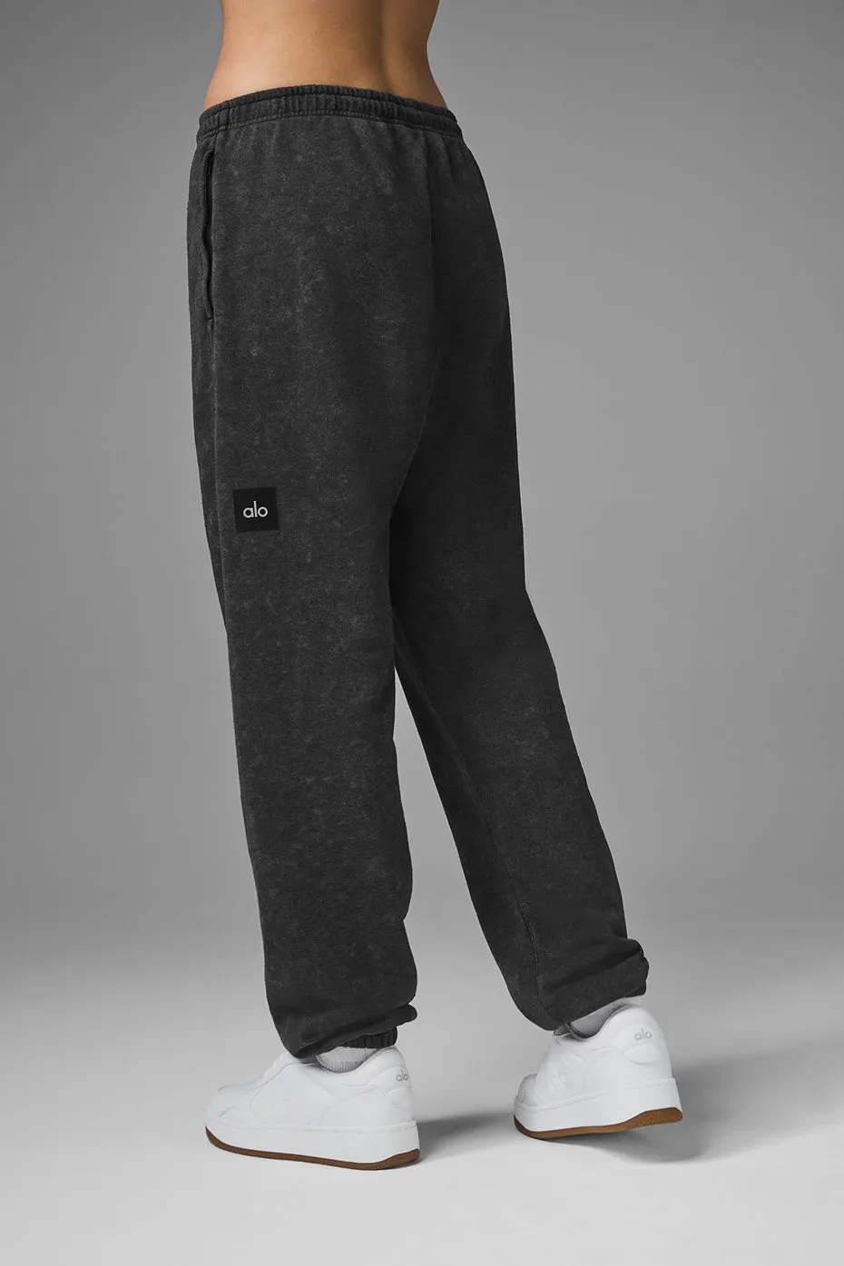 Chill Vintage Wash Sweatpant - Black Wash sold by Alo Yoga product image thumbnail 4