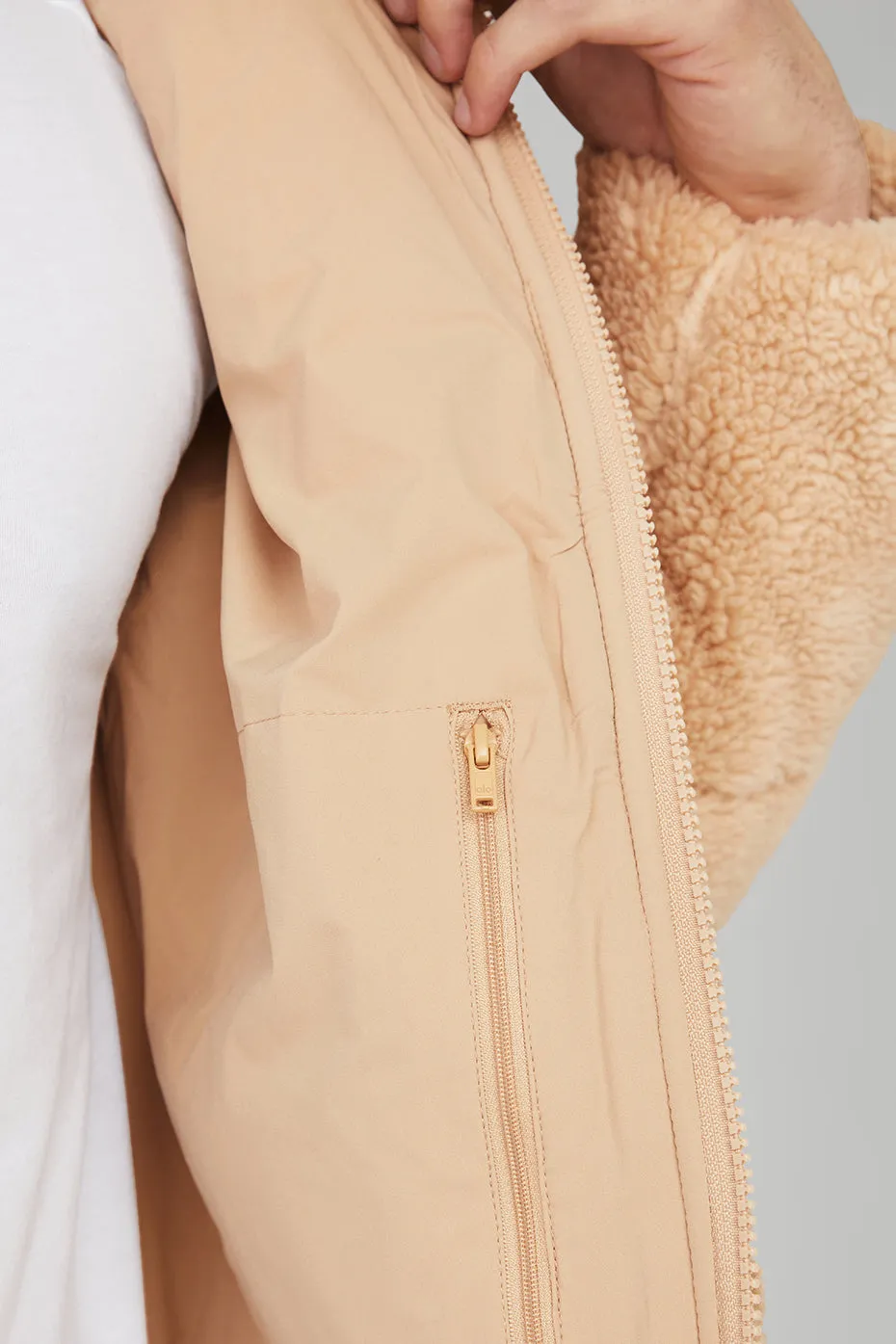 Sherpa Stage Puffer - Camel sold by Alo Yoga product image thumbnail 4
