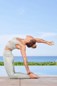 High-Waist Shine Legging - Lead Shine sold by Alo Yoga