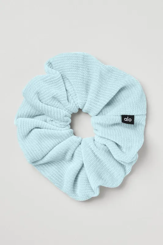 Chenille Oversized Scrunchie - Chalk Blue sold by Alo Yoga