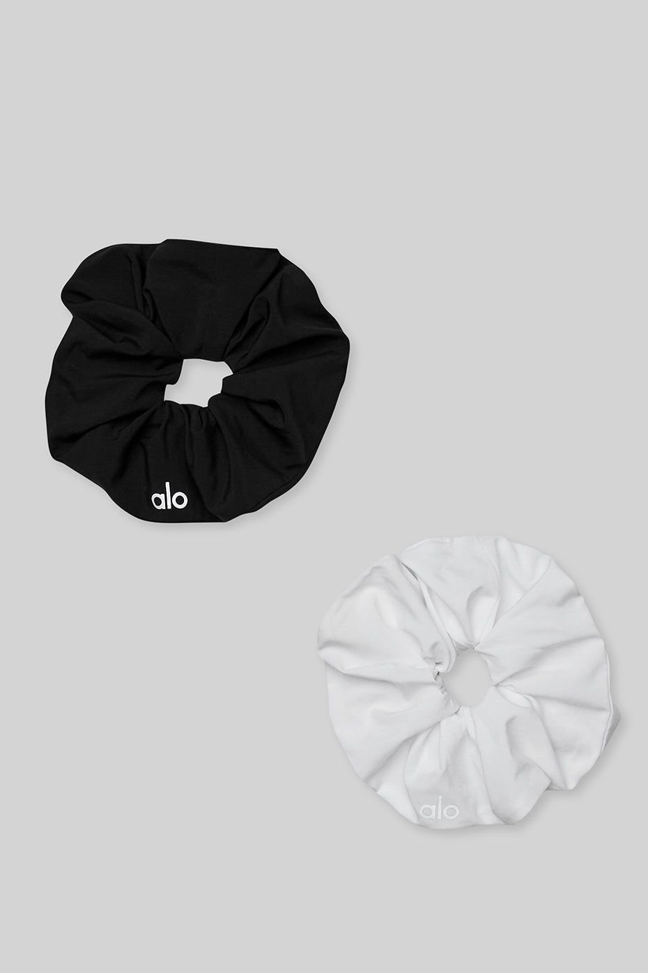 Oversized Scrunchie (2 Pack) - Black & White sold by Alo Yoga
