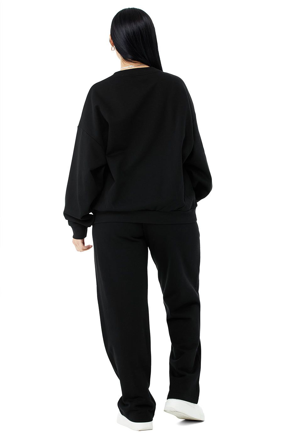 Accolade Crew Neck Pullover & Accolade Straight Leg Sweatpant Set - Black sold by Alo Yoga product image thumbnail 7