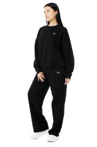 Accolade Crew Neck Pullover & Accolade Straight Leg Sweatpant Set - Black sold by Alo Yoga