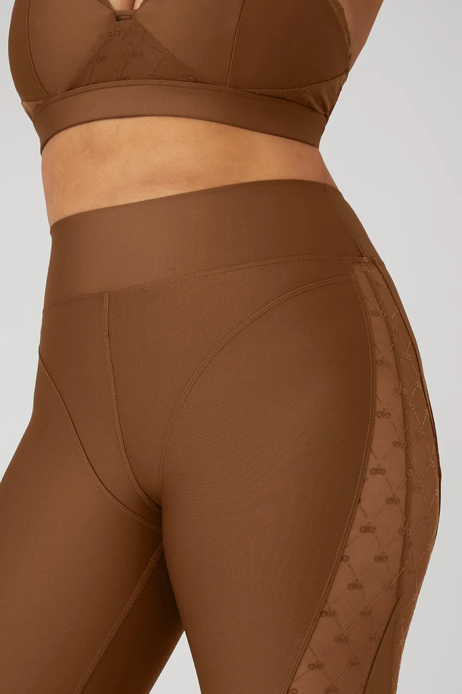 Airlift Mesh High-Waist Celeste Capri - Cinnamon Brown sold by Alo Yoga product image thumbnail 5