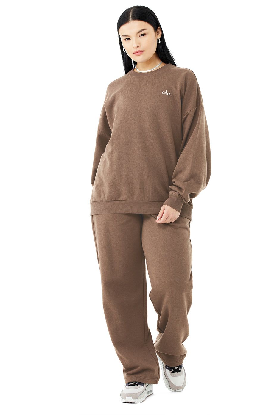 Accolade Crew Neck Pullover & Accolade Straight Leg Sweatpant Set sold by Alo Yoga product image thumbnail 23