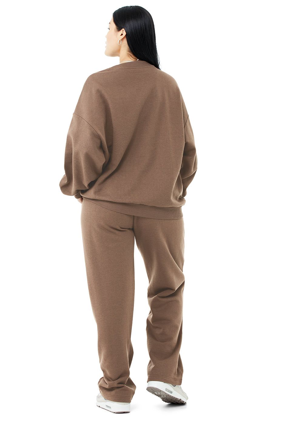Accolade Crew Neck Pullover & Accolade Straight Leg Sweatpant Set sold by Alo Yoga product image thumbnail 25
