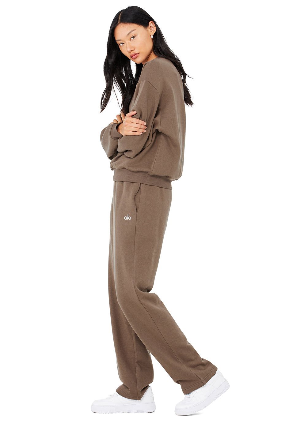 Accolade Crew Neck Pullover & Accolade Straight Leg Sweatpant Set sold by Alo Yoga product image thumbnail 22