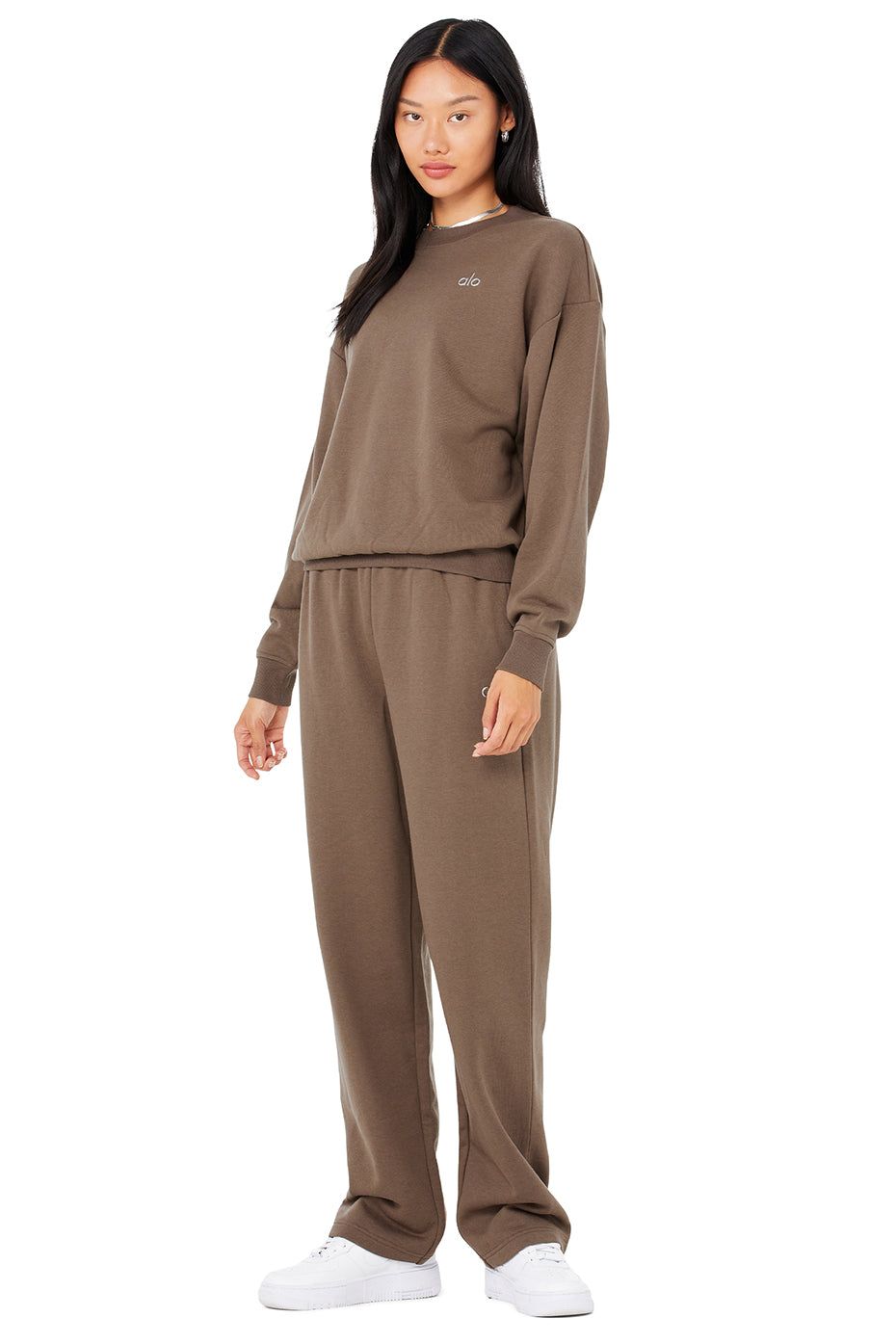 Accolade Crew Neck Pullover & Accolade Straight Leg Sweatpant Set sold by Alo Yoga product image thumbnail 17