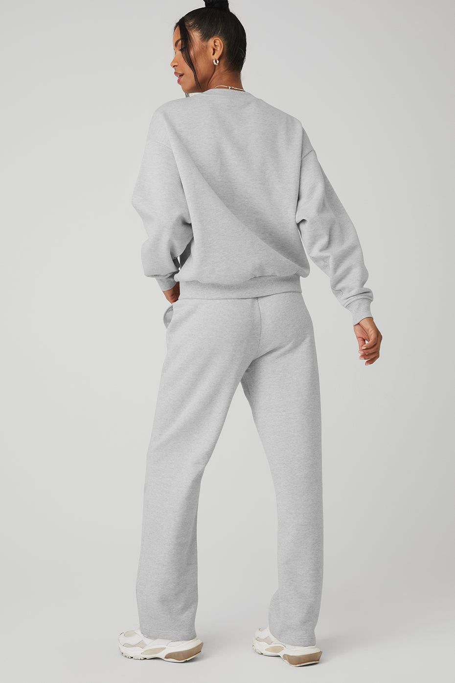 Accolade Crew Neck Pullover & Accolade Straight Leg Sweatpant Set sold by Alo Yoga product image thumbnail 10