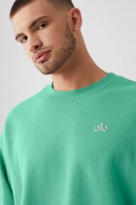 Accolade Crew Neck Pullover - Lettuce sold by Alo Yoga