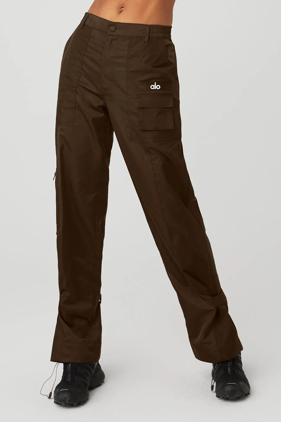 Blaze Trouser Pant - Espresso sold by Alo Yoga