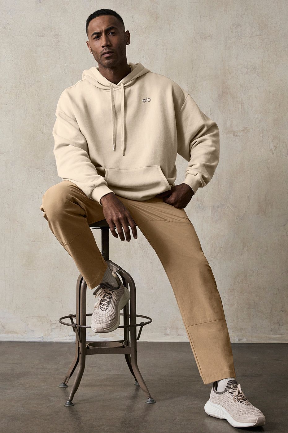 Co-Op Carpenter Track Pant - Gravel sold by Alo Yoga product image thumbnail 5