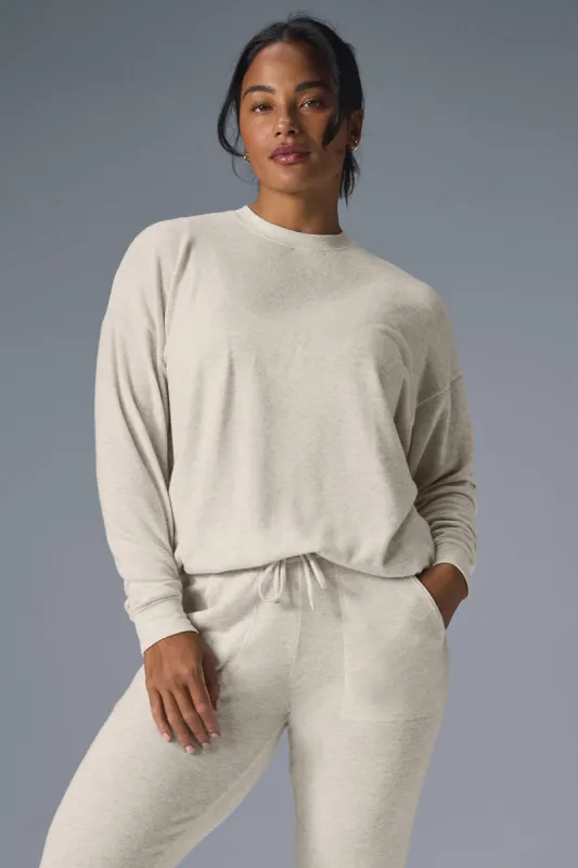 Soho Pullover - Oatmeal Heather sold by Alo Yoga