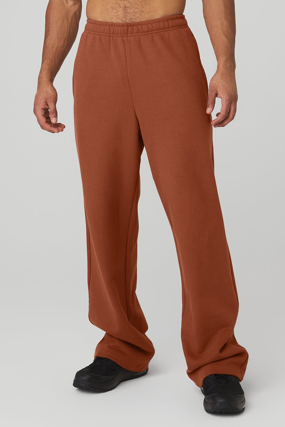 Renown Heavy Weight Sweatpant - Rust sold by Alo Yoga