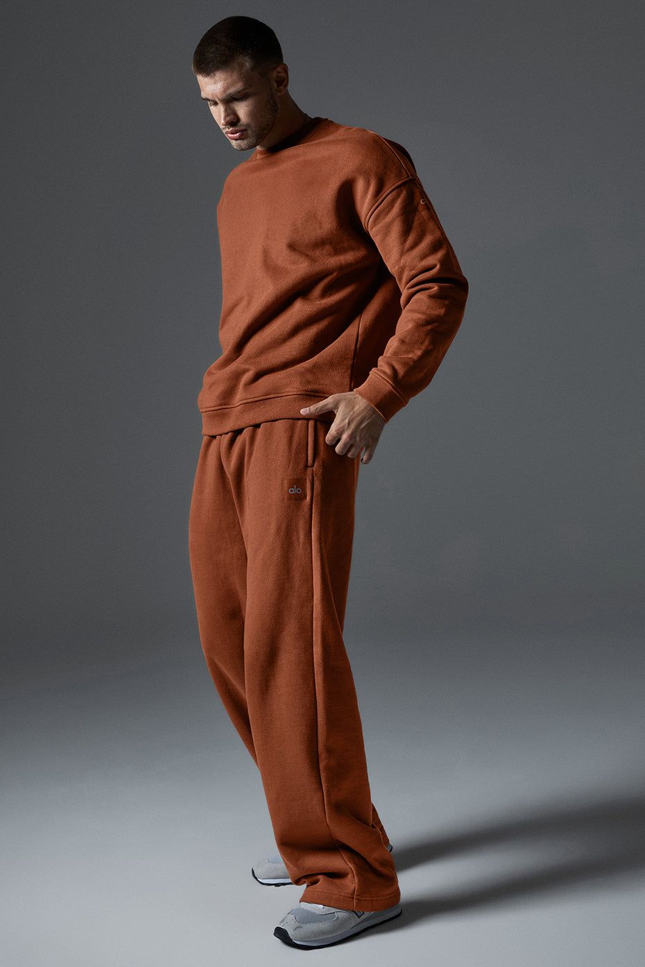 Renown Heavy Weight Sweatpant - Rust sold by Alo Yoga product image thumbnail 5