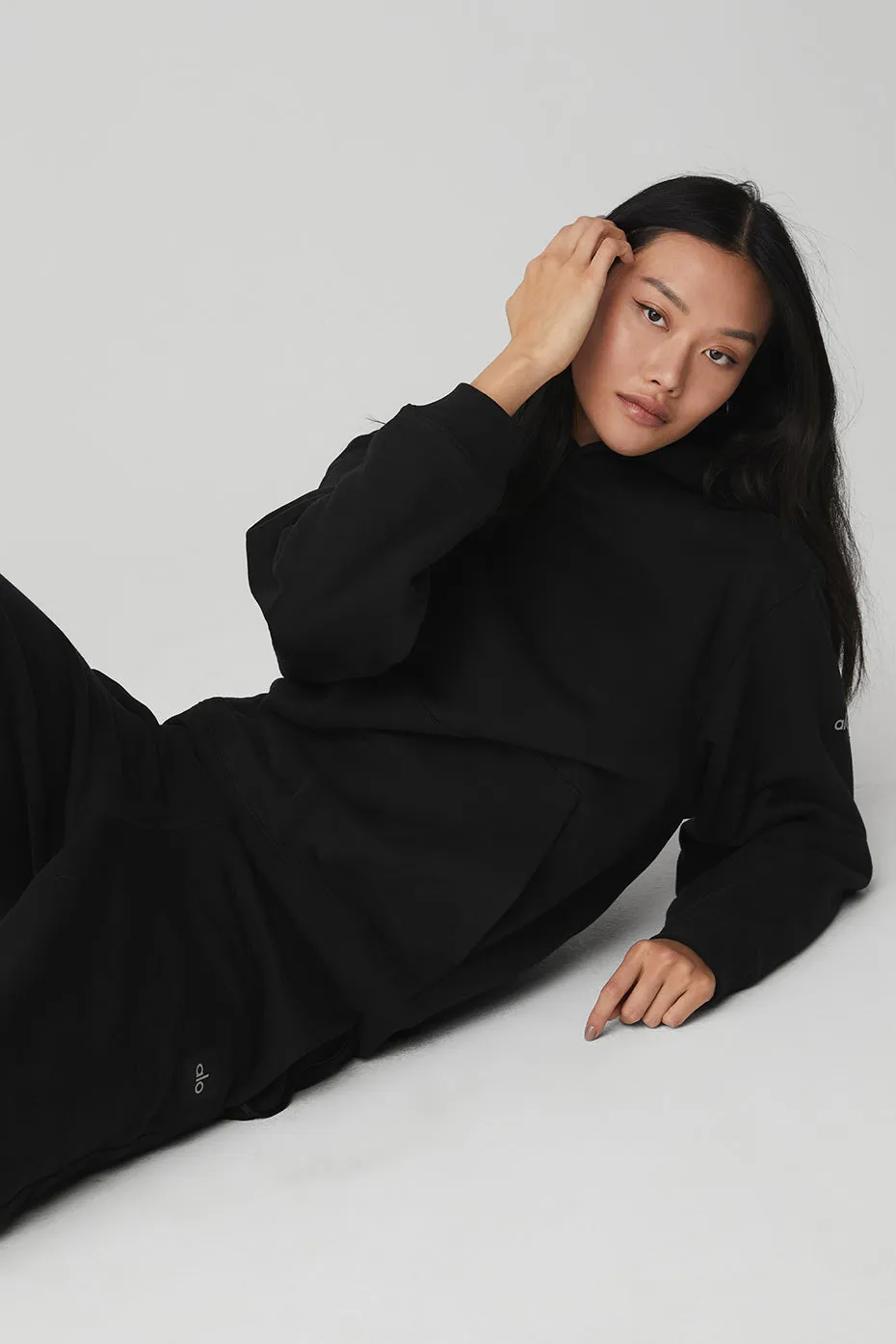 Renown Heavy Weight Hoodie - Black sold by Alo Yoga product image thumbnail 4