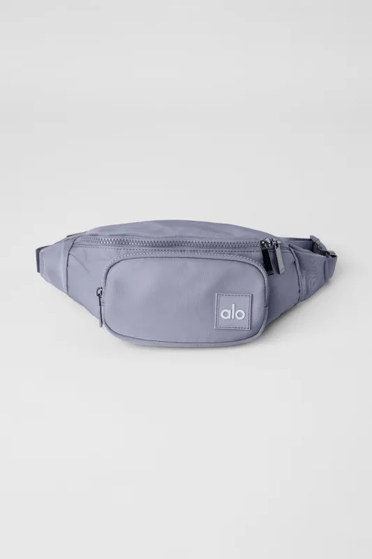 Explorer Fanny Pack - Fog sold by Alo Yoga