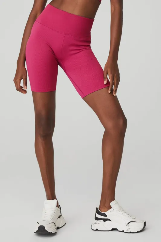 7" Seamless High-Waist Ribbed Biker Short - Magenta Crush made by Alo Yoga