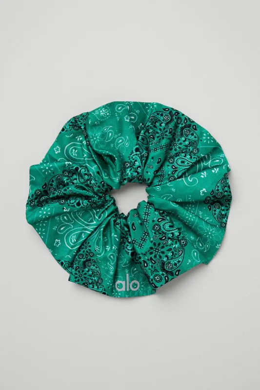 Bandana Oversized Scrunchie - Green Emerald sold by Alo Yoga