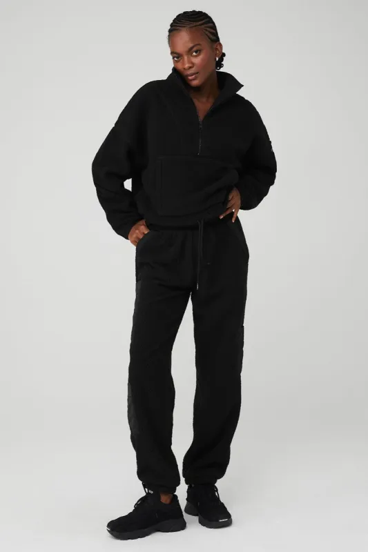 Micro Sherpa Cozy Cabin Half Zip Pullover & Micro Sherpa High-Waist Solstice Sweatpant Set - Black sold by Alo Yoga