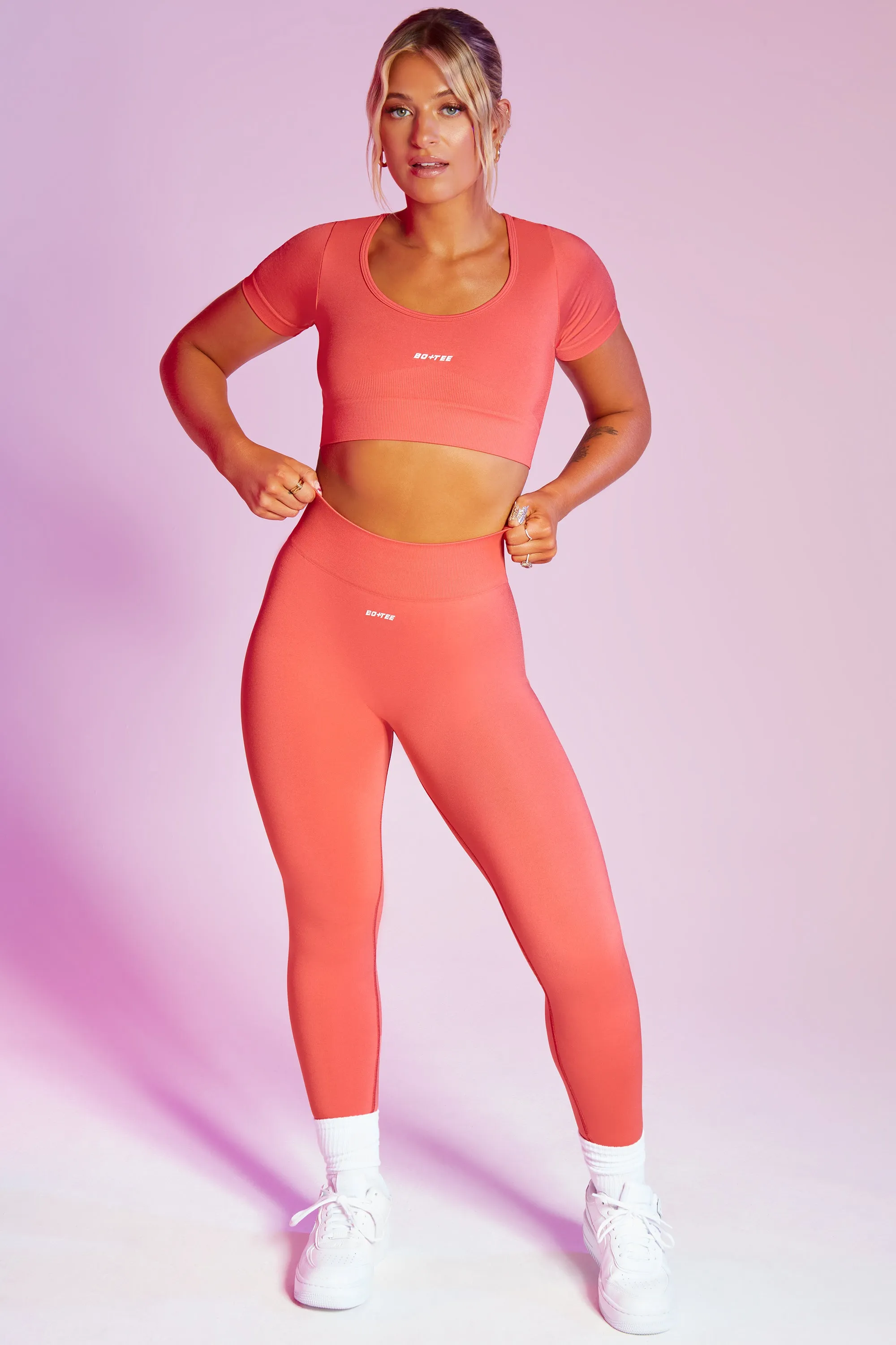 Superset - Curved Waist Seamless Leggings in Coral sold by Bo + Tee product image thumbnail 2