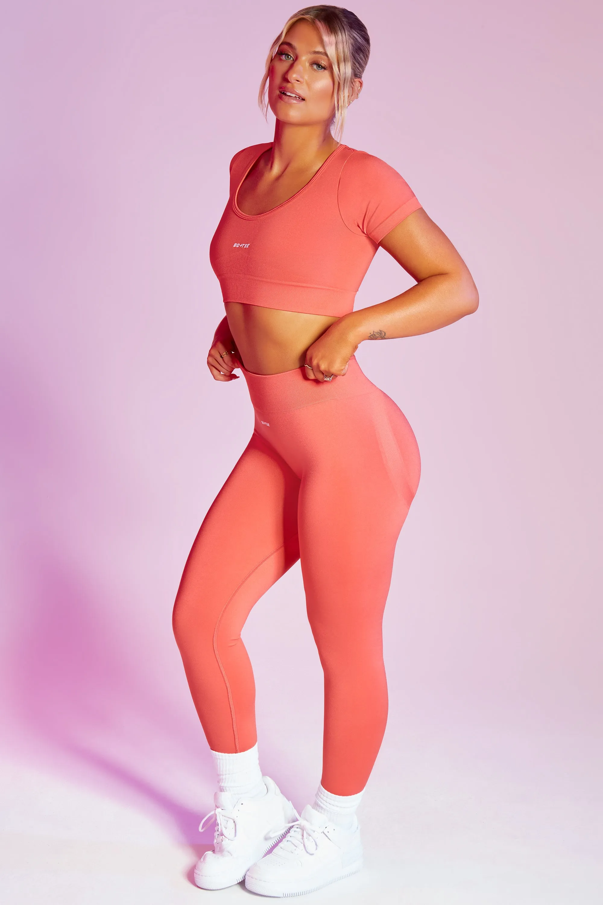 Superset - Curved Waist Seamless Leggings in Coral sold by Bo + Tee