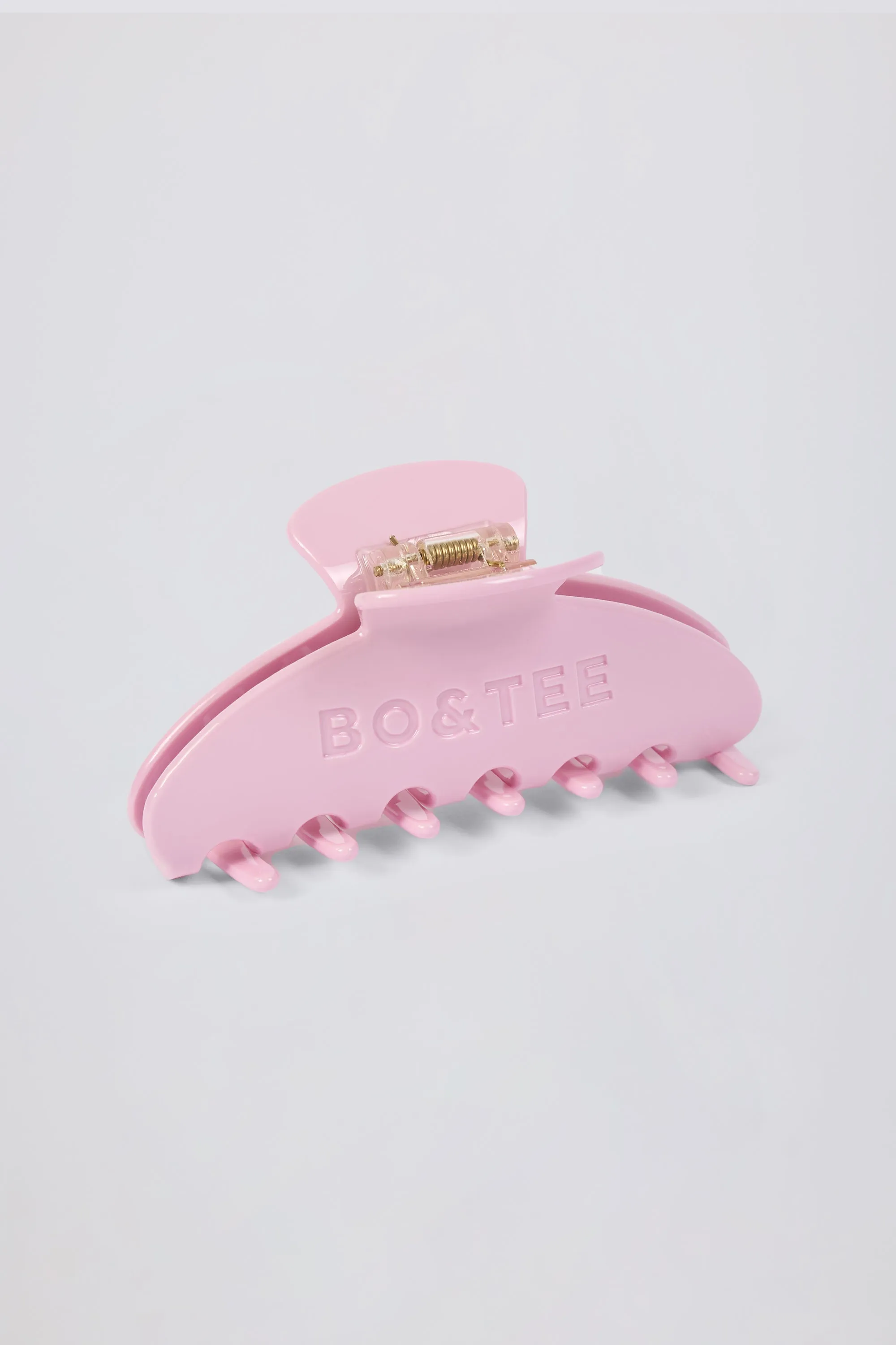Medium Claw Clip in Soft Pink sold by Bo + Tee product image thumbnail 5